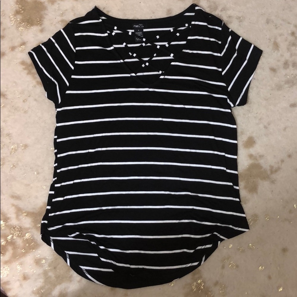 Rue21 top